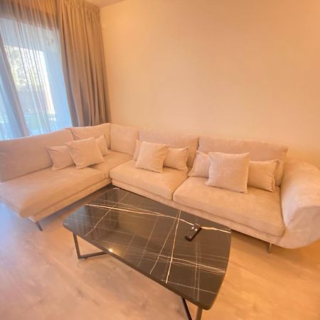 Sunset Gardens - Holiday Apartments - By Tlv Living Limasol Buitenkant foto