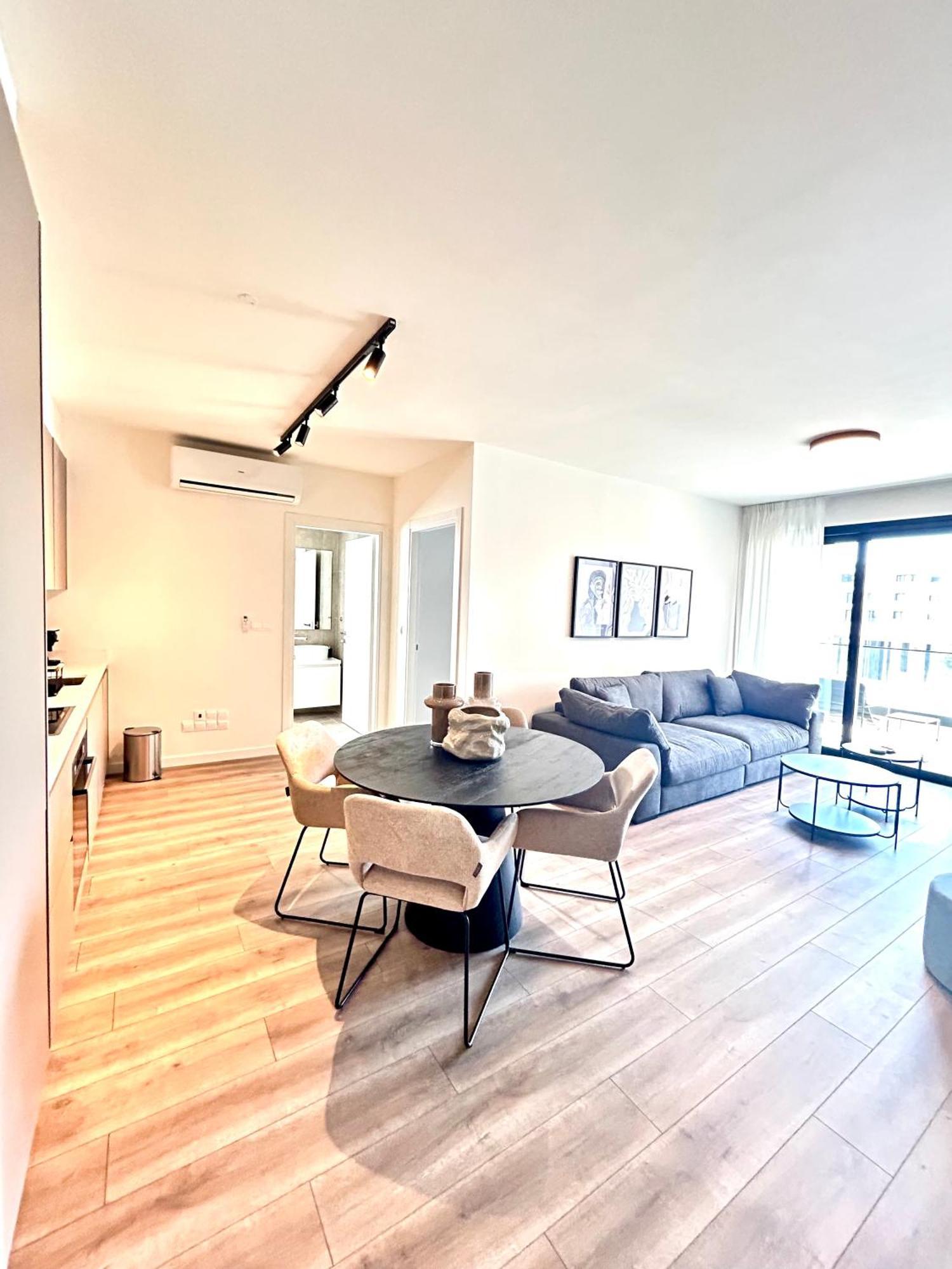 Sunset Gardens - Holiday Apartments - By Tlv Living Limasol Buitenkant foto