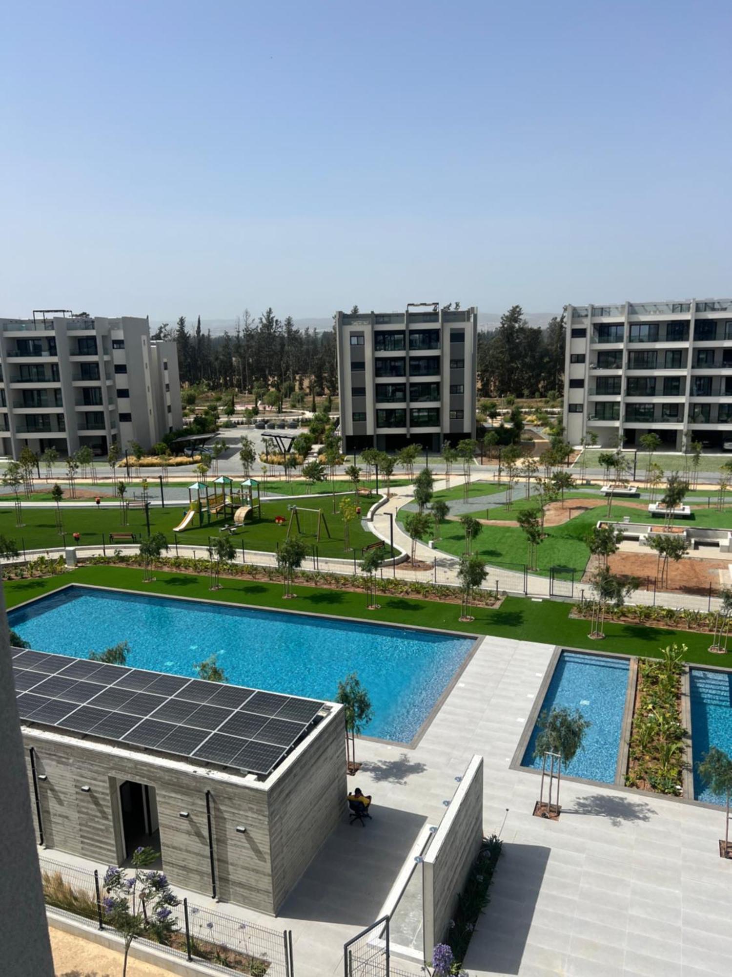 Sunset Gardens - Holiday Apartments - By Tlv Living Limasol Buitenkant foto