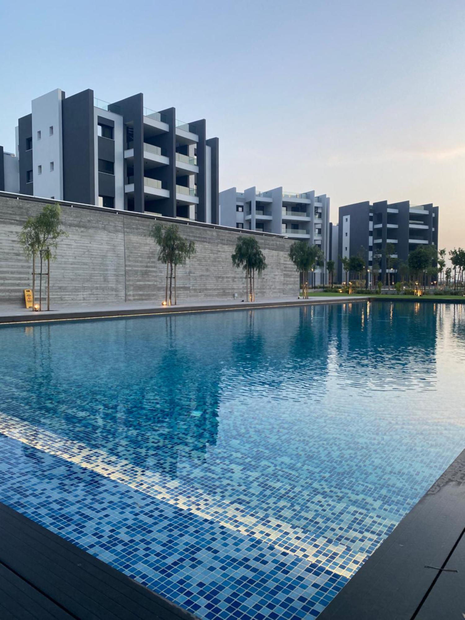 Sunset Gardens - Holiday Apartments - By Tlv Living Limasol Buitenkant foto