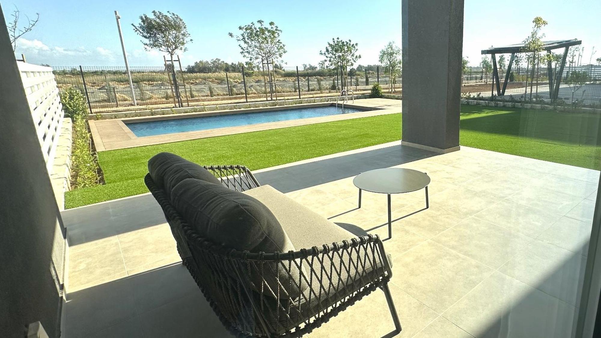 Sunset Gardens - Holiday Apartments - By Tlv Living Limasol Buitenkant foto