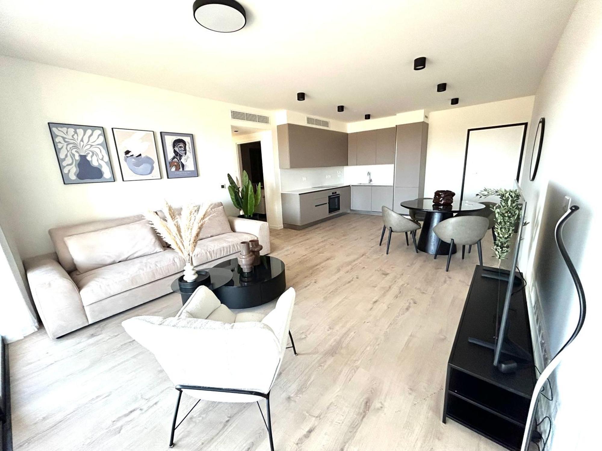 Sunset Gardens - Holiday Apartments - By Tlv Living Limasol Buitenkant foto